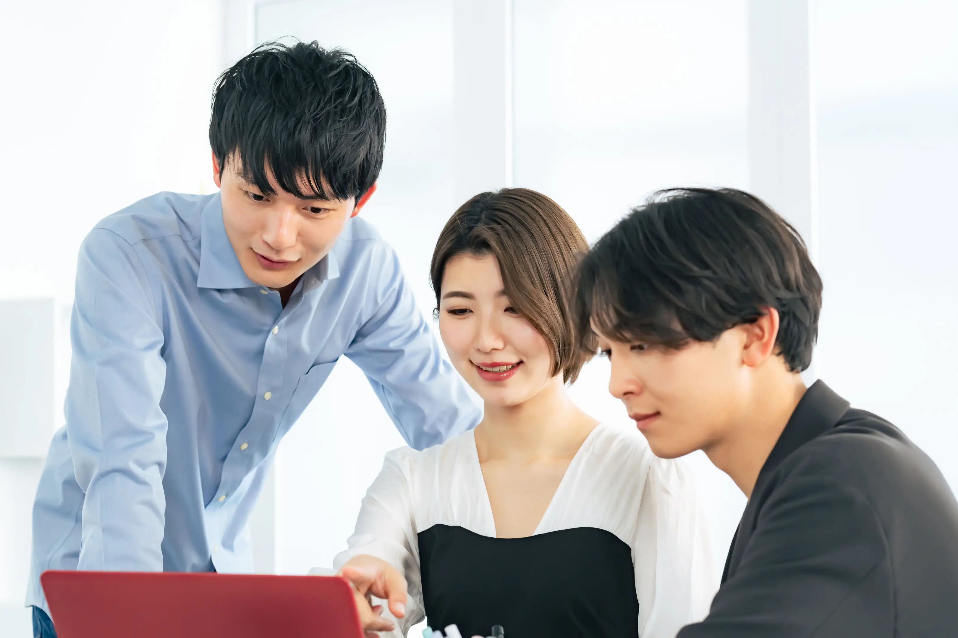 businessman-showing-documents