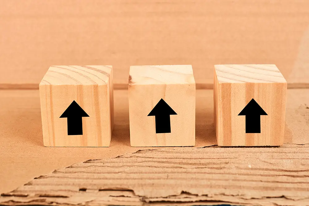 https://www.shutterstock.com/ja/image-photo/upward-direction-cubes-display-symbolizing-progress-2709941479?trackingId=b2fc2457-ed6e-4a40-9337-5cd88652653c&listId=searchResults