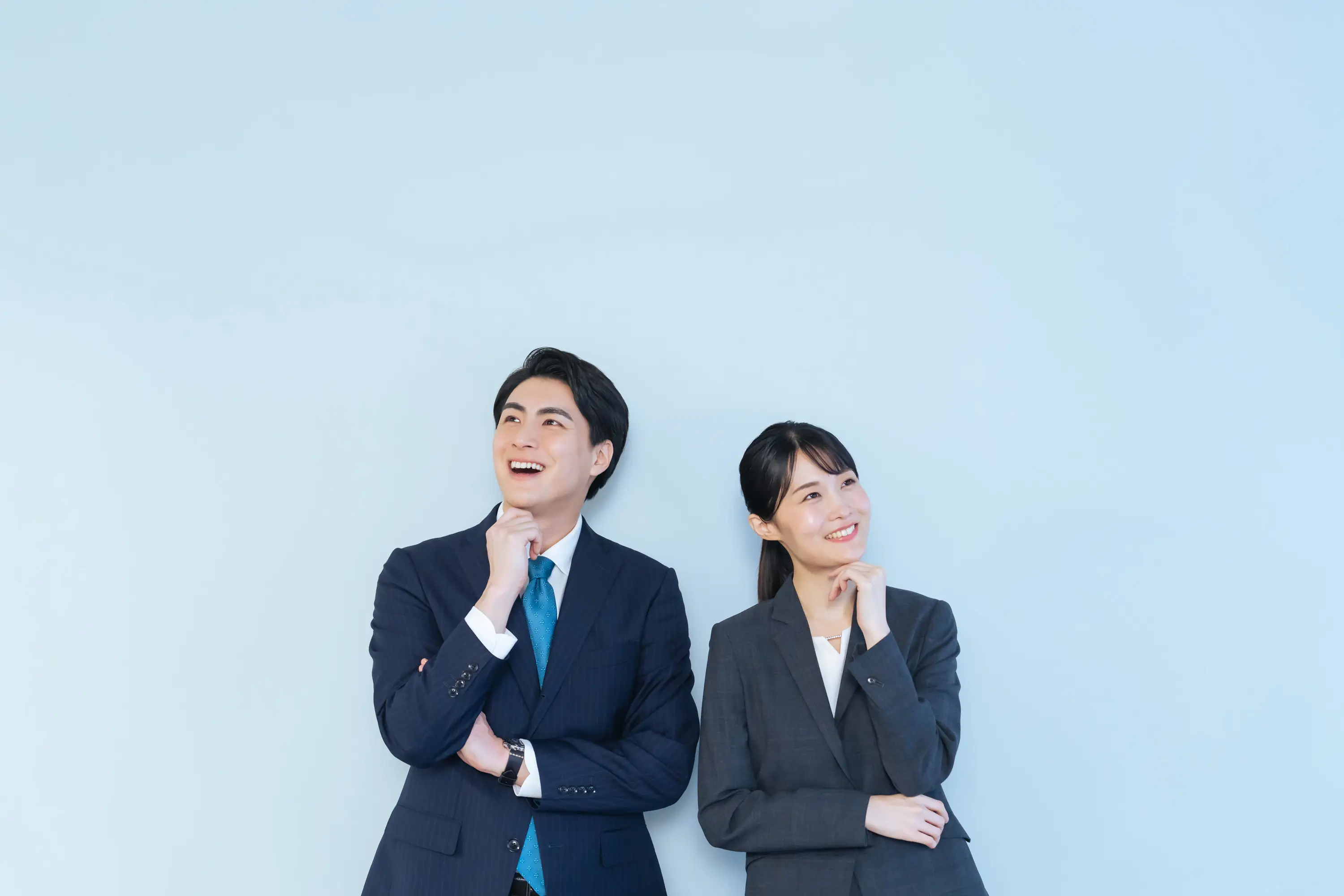 https://www.shutterstock.com/ja/image-photo/male-female-business-people-thinking-smiles-2590555625?trackingId=a55a08f9-c845-4b19-9342-c2f015331c8d&listId=searchResults