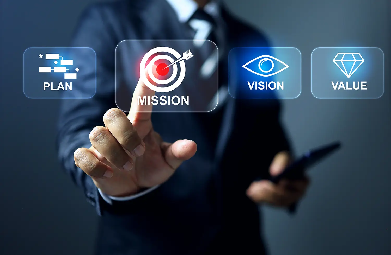 https://www.shutterstock.com/ja/image-photo/business-purpose-concept-businessman-pointing-on-2701228871?trackingId=65c78ff4-d6b3-471b-ad44-a886e2033e11&listId=searchResults