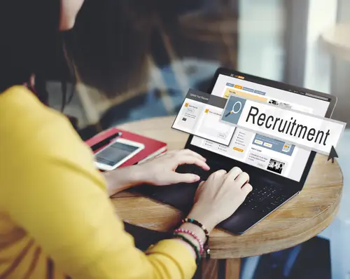 https://www.shutterstock.com/ja/image-photo/recruitment-job-work-vacancy-search-concept-415339843?trackingId=9275f16f-da01-4cb6-8003-204556a1fcb3&listId=searchResults