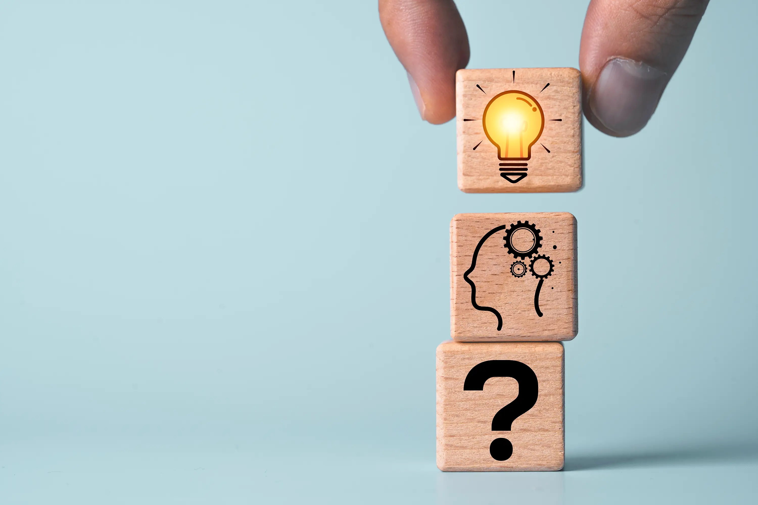 https://www.shutterstock.com/ja/image-photo/idea-development-concept-showing-question-mark-2775848087?trackingId=96c2eba8-d5e0-4db0-af6b-0e0a242990d3&listId=searchResults