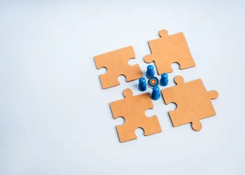 https://www.shutterstock.com/ja/image-photo/stakeholder-concept-blue-figures-surrounding-target-2698085307?trackingId=06b51d1b-ed80-4dae-8e35-92d00930c9fb&listId=searchResults