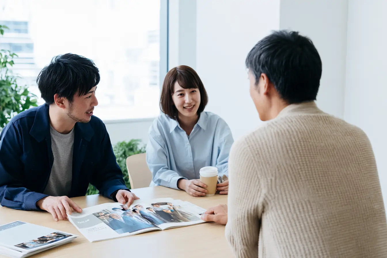 https://www.shutterstock.com/ja/image-photo/icon-call-phone-message-email-customer-2653174089?trackingId=d3ab1e37-b305-4334-a138-5a2676f94c55&listId=searchResults